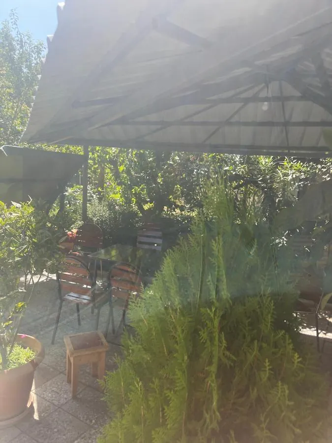 Rum i privatbostad Cozy Space In Tbilisi